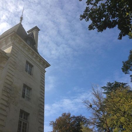 Chateau De Chasseneuil Sur Bonnieure エクステリア 写真