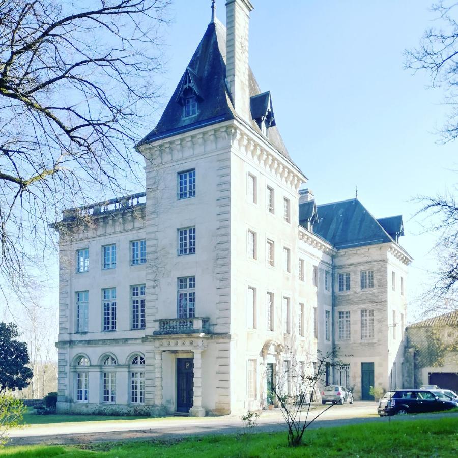 Chateau De Chasseneuil Sur Bonnieure エクステリア 写真